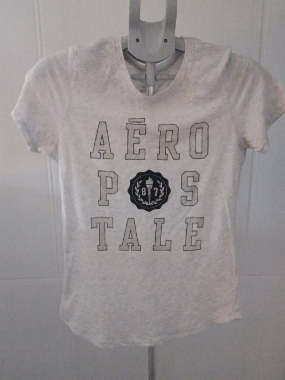 Aeropostale Gray Tee with Black Crest and Outline Lettering Short Sleeve Size MM